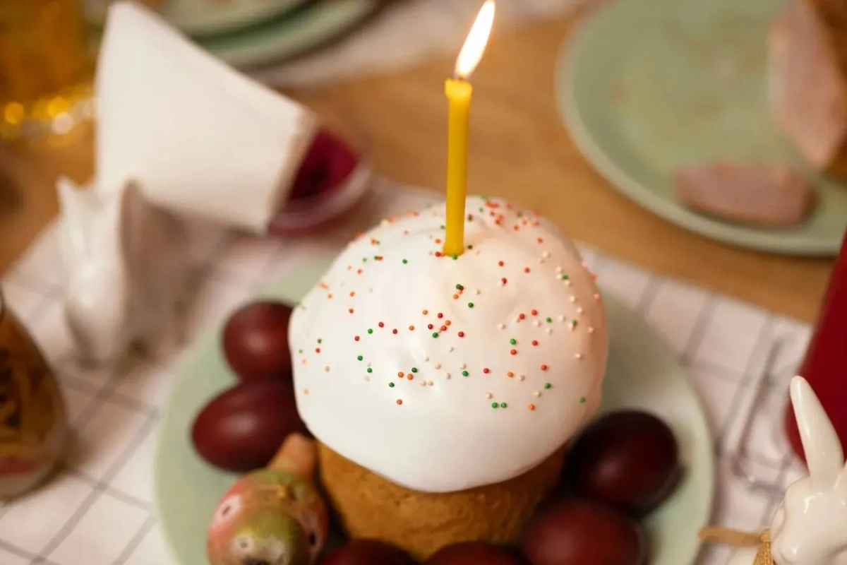 Врач призвала выбирать бездрожжевые куличи на Пасху. Обложка © freepik