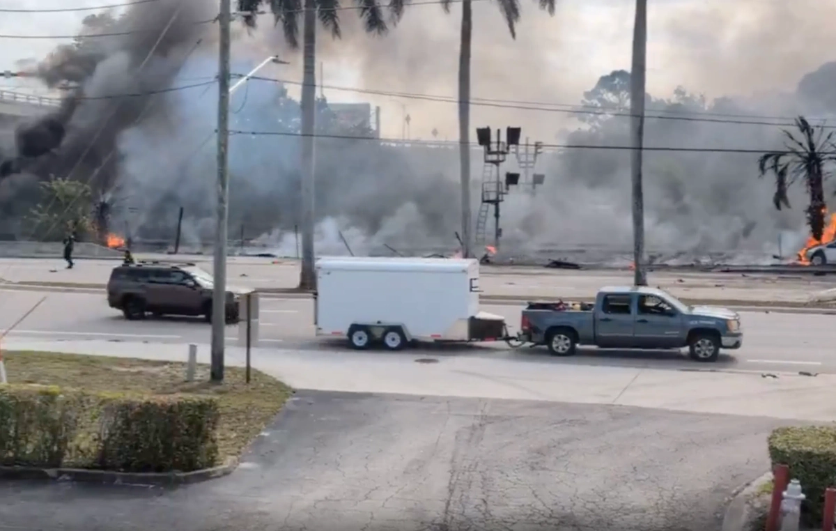 Самолёт упал во Флориде. Обложка © Х / Mrgunsngear