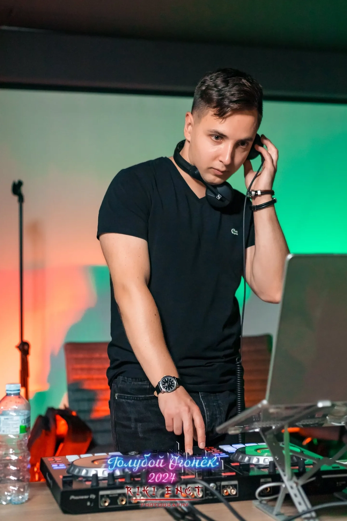 Алексей серьёзно увлекается диджеингом. Фото © Личный архив Алексея Леонова