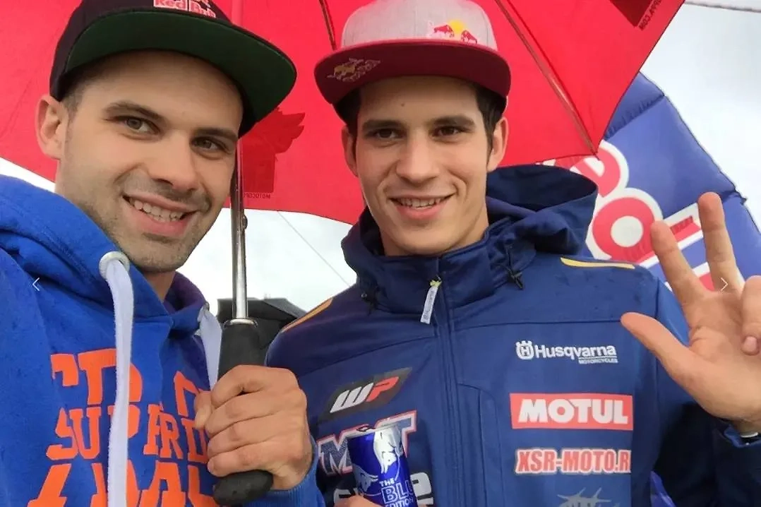 Алексей и Давид Леоновы летают не по орбитам, а на гоночных трассах. Фото © Instagram (признан экстремистской организацией и запрещён на территории Российской Федерации) / leonov56