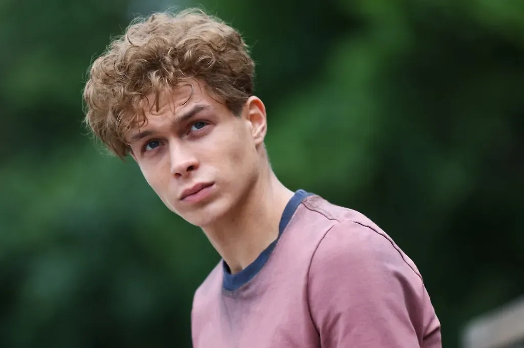 Глеб Калюжный. Обложка © ТАСС / Петр Ковалев