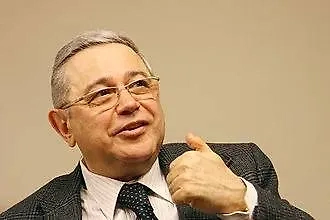 Евгений Петросян. Обложка © Wikipedia