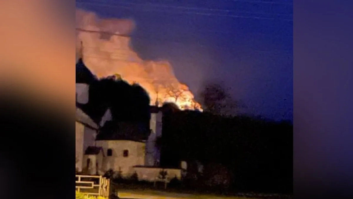 Пожар в комплексе Новый Иерусалим после атаки БПЛА. Фото © SHOT