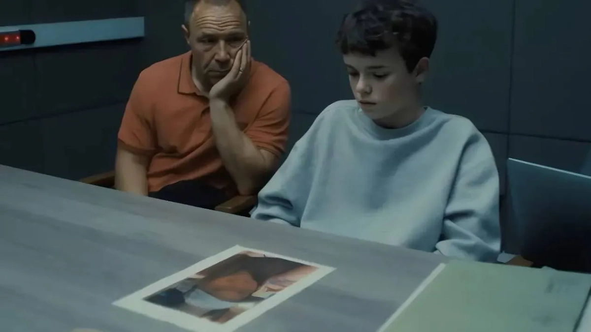 Сериалы 2025 г., которые уже получили статус культовых. Фото © Кадр из фильма «Переходный возраст», режиссёр Фил Барантини / Kino-teatr