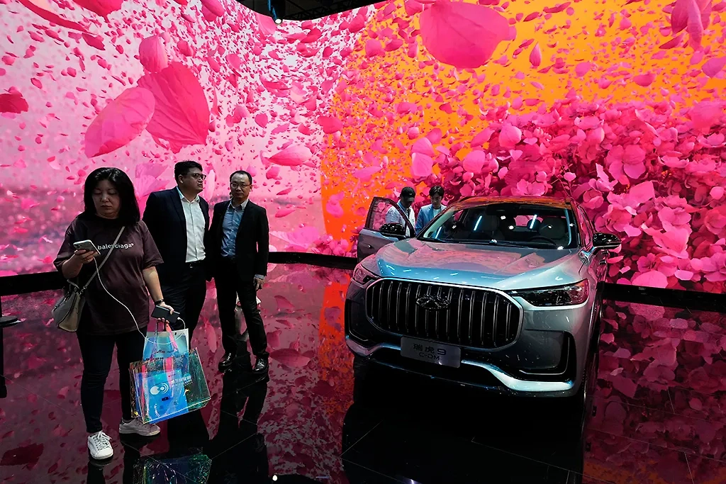 Кроссовер Tiggo 9 от компании Chery. Фото © ТАСС / AP / Ng Han Guan