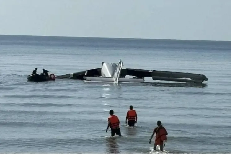 Обломки самолёта, упавшего у берегов Таиланда. Фото © Пожарно-спасательная служба Таиланда