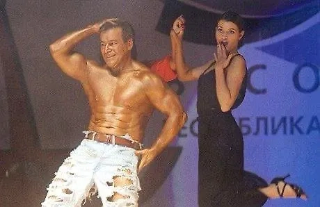 Ризван Юсупов на одном из корпоративов. Обложка © Mash