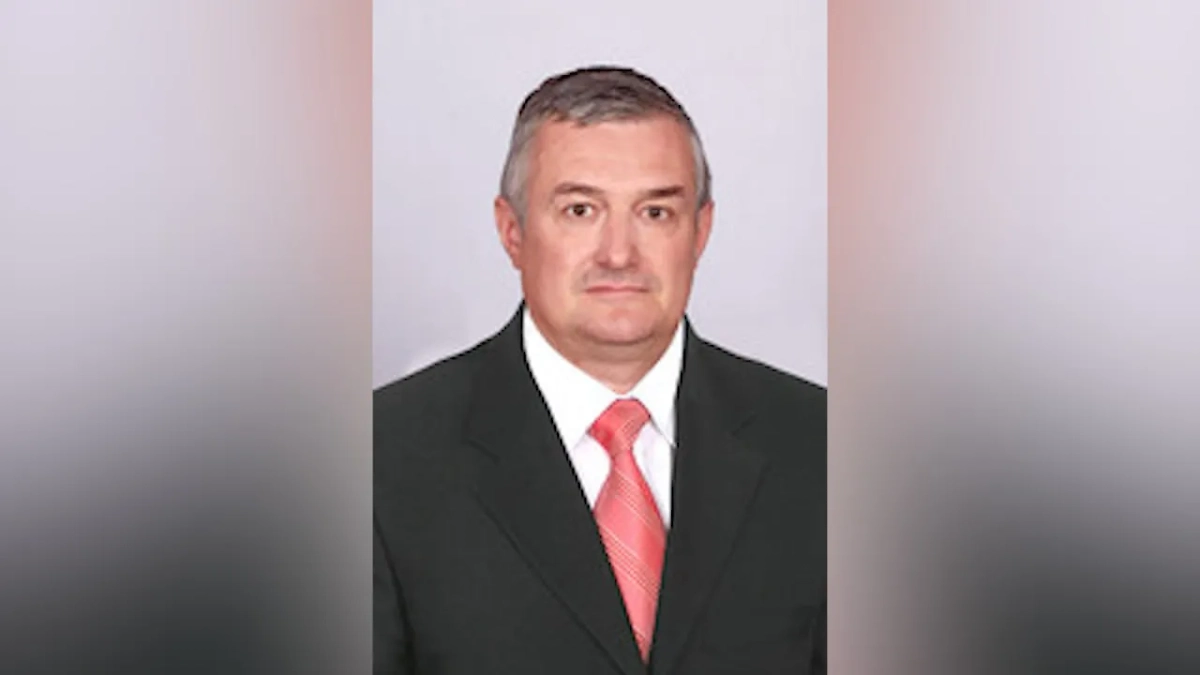 Пострадавший депутат Игорь Печура. Обложка © Совет депутатов МО Мгинское городское поселение