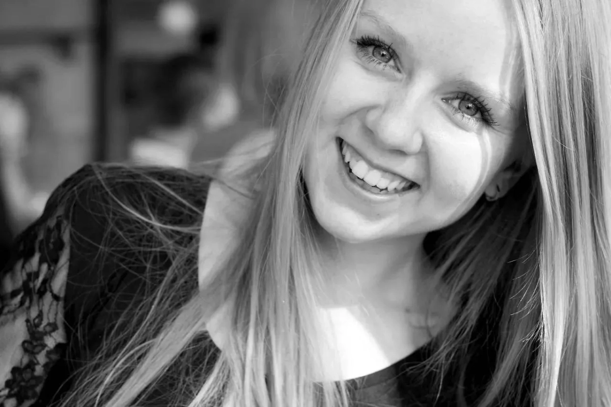 Погибшая россиянка Дарья Толстухина. Обложка © VK / Дарья Толстухина