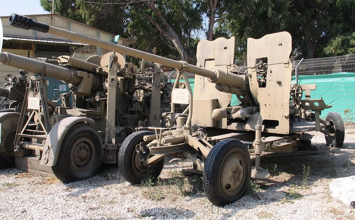 С-60. Обложка © Wikipedia / Bukvoed