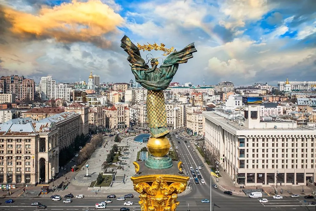 Виды Киева. Обложка © Shutterstock / FOTODOM / Ruslan Lytvyn