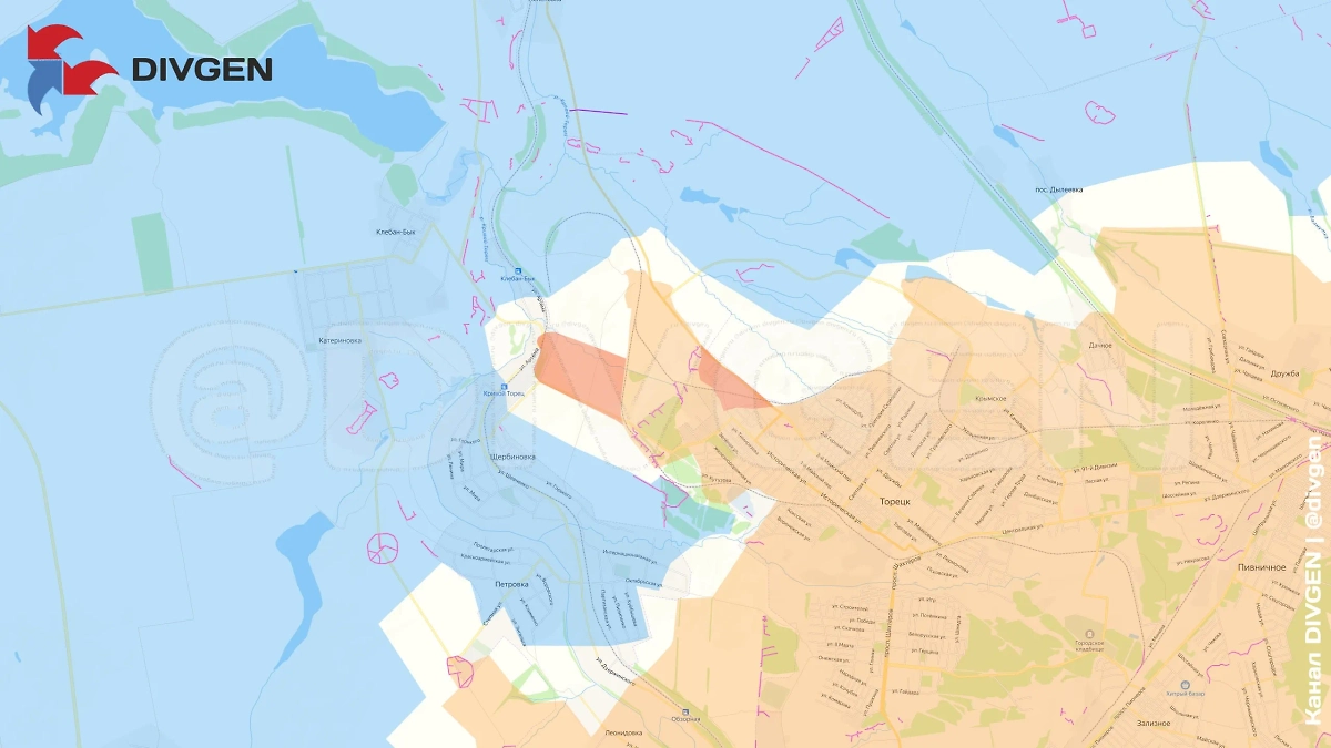 Карта СВО от 28 апреля 2025 года. Бойцам 150-й дивизии удалось зачистить мкр. Комсомол, а также зайти в северную часть Щербиновки. Фото © Telegram / DIVGEN 🚩 Карта СВО