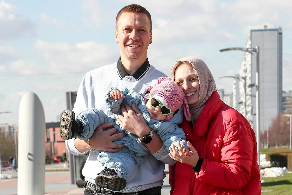 Выплаты на детей за апрель произведут досрочно. Фото © ТАСС / Алёна Бжахова