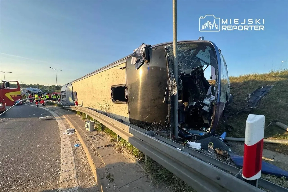 Автобус с пассажирами из Украины и Белоруссии разбился в Польше. Обложка © Miejskir Reporter