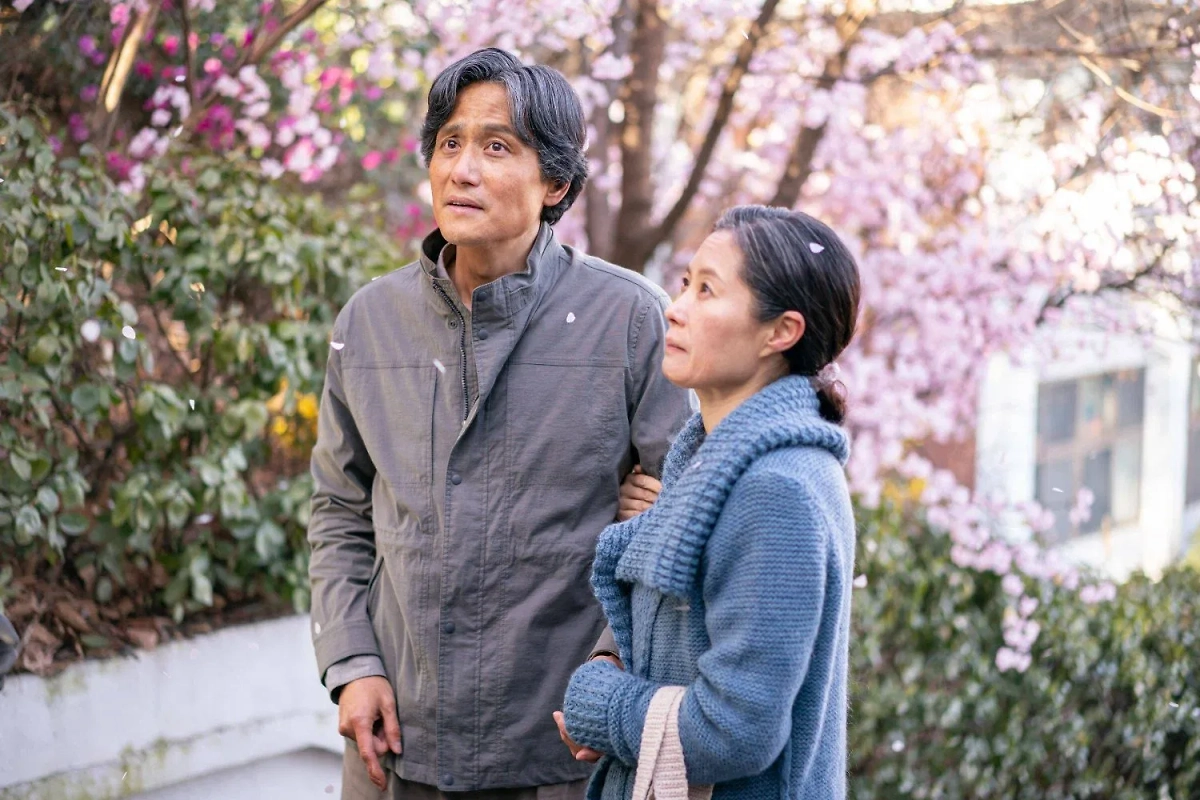 Дорама 2025 года перефразирует англо-саксонскую поговорку о том, что делать, когда жизнь даёт тебе лимоны. Фото © Кадр из фильма «Когда жизнь даёт тебе мандарины», режиссёр Ким Вон-сок и др. / Kinopoisk