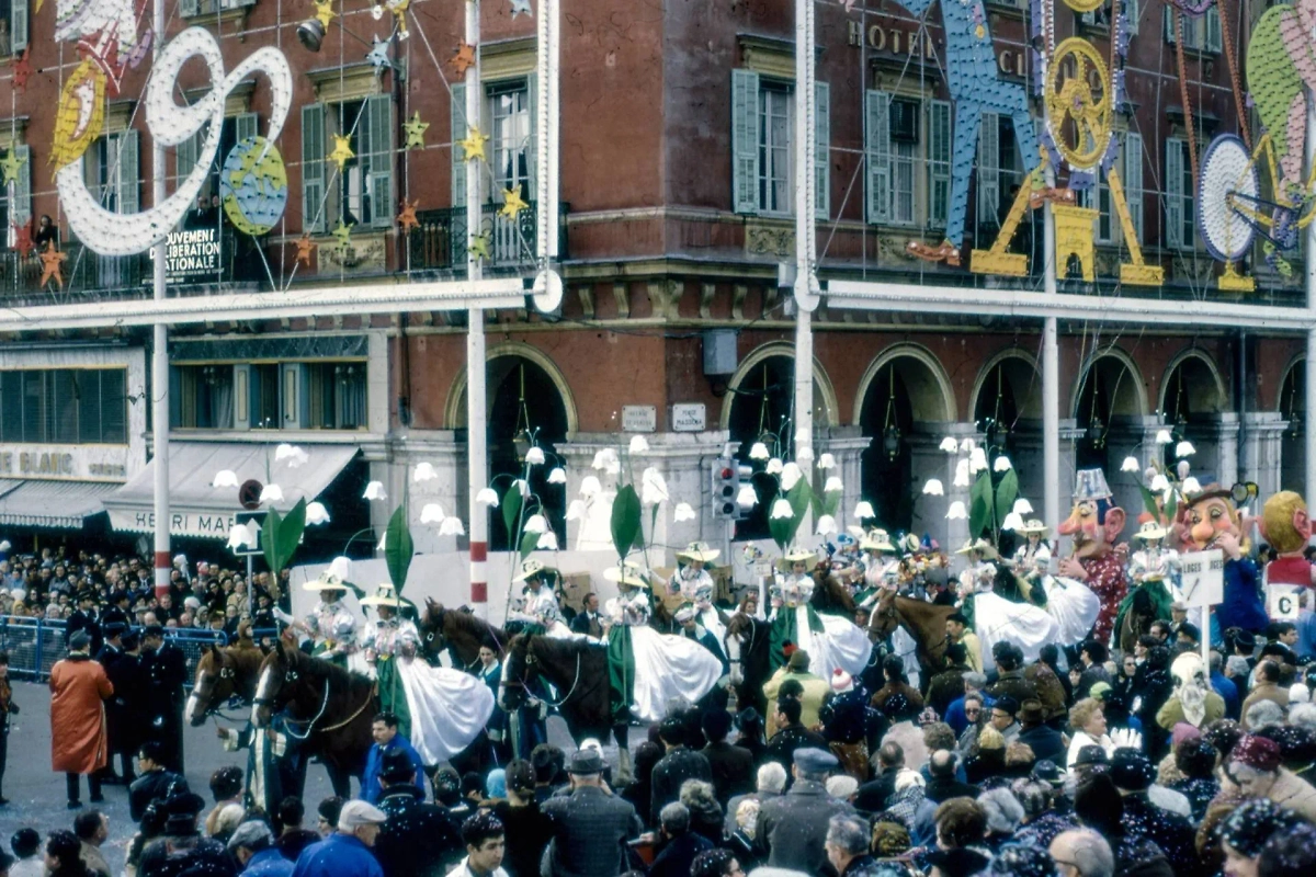 Во Франции Первомай стал Днём ландыша. Фото © Shutterstock / FOTODOM / That French Bloke