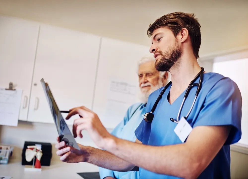 Обложка © Shutterstock / FOTODOM / PeopleImages.com - Yuri A