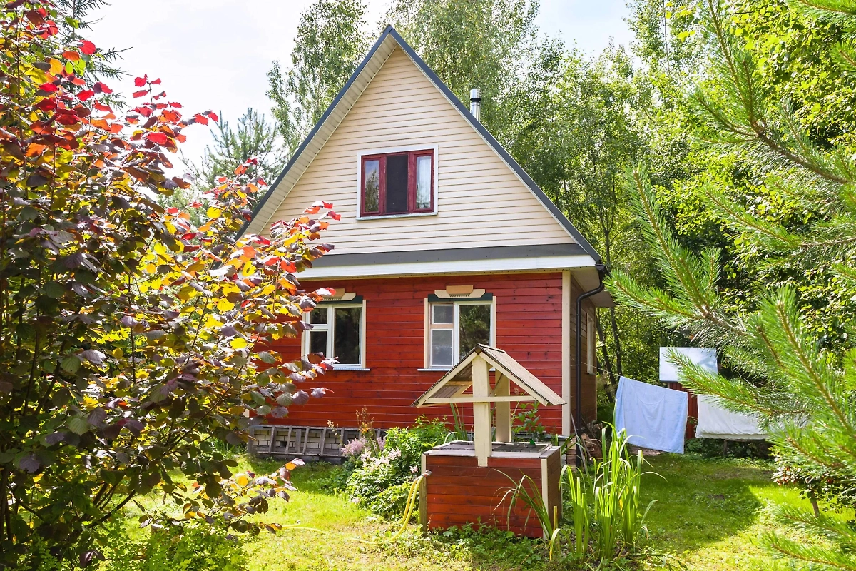 Юристы рассказали, какие постройки могут снести. Обложка © Shutterstock / FOTODOM / vvoe