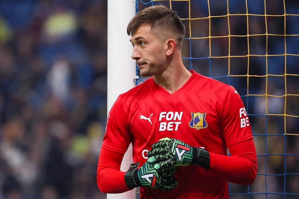 Вратарь футбольного клуба «Ростов» Рустам Ятимов. Обложка © ТАСС / Эрик Романенко