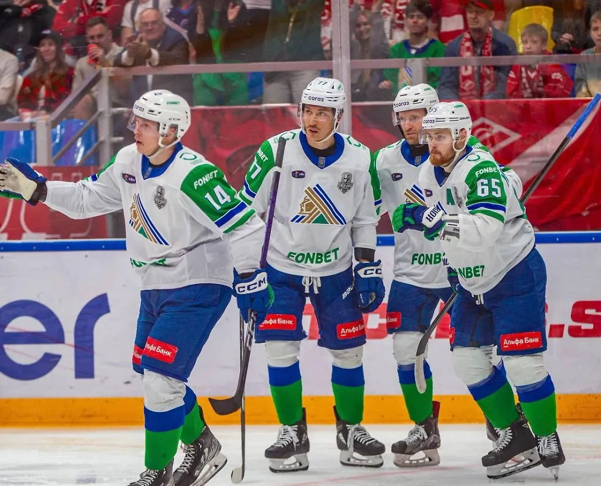 Игроки ХК «Салават Юлаев». Обложка © Telegram / ХКСЮ