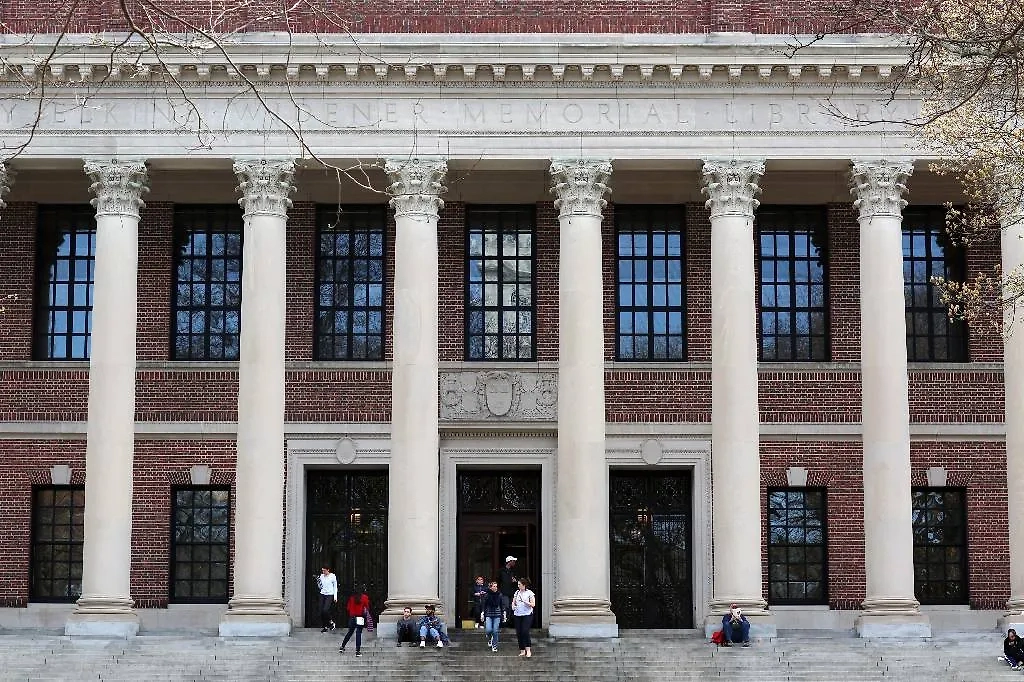 Один из кампусов Гарварда. Обложка © ТАСС / Zuma