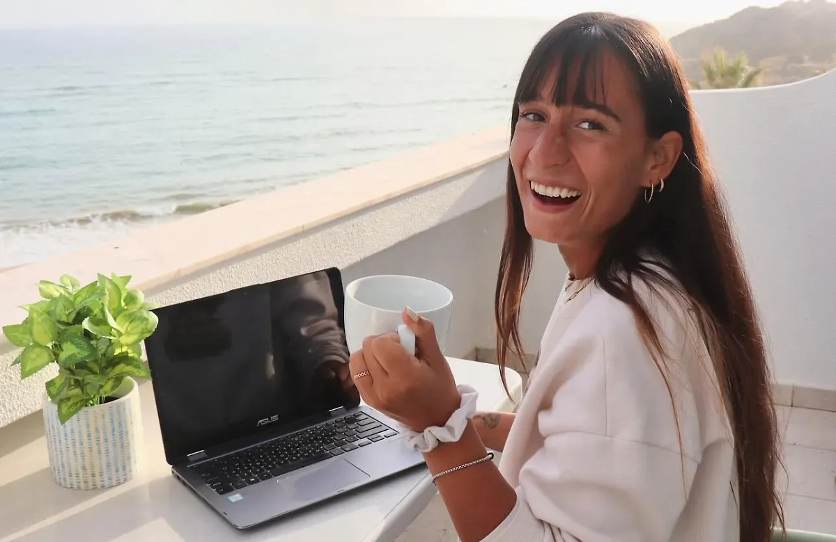 Обложка © Instagram (признан экстремистской организацией и запрещён на территории России) / happinesscrossing