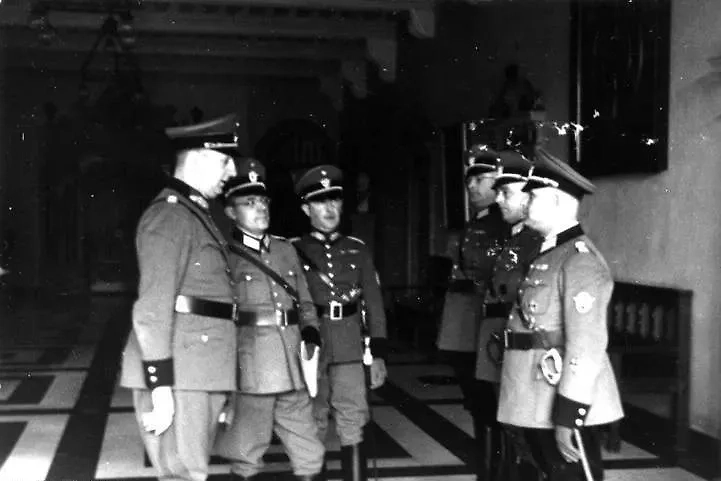 Обложка © Wikipedia / Bundesarchiv