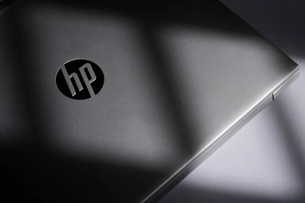 Обложка © Shutterstock / FOTODOM / Nor Sham Soyod