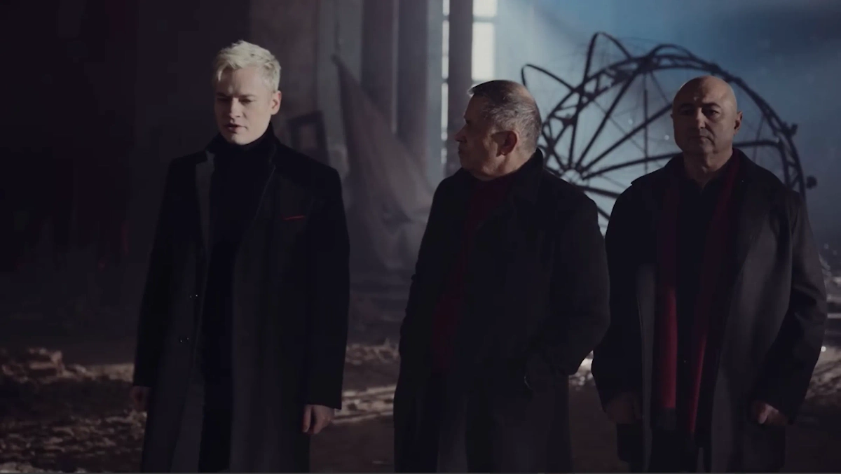 Shaman, Николай Расторгуев и Александр Вайнберг в клипе «Минута молчания». Фото © VK/ Централ Партнершип