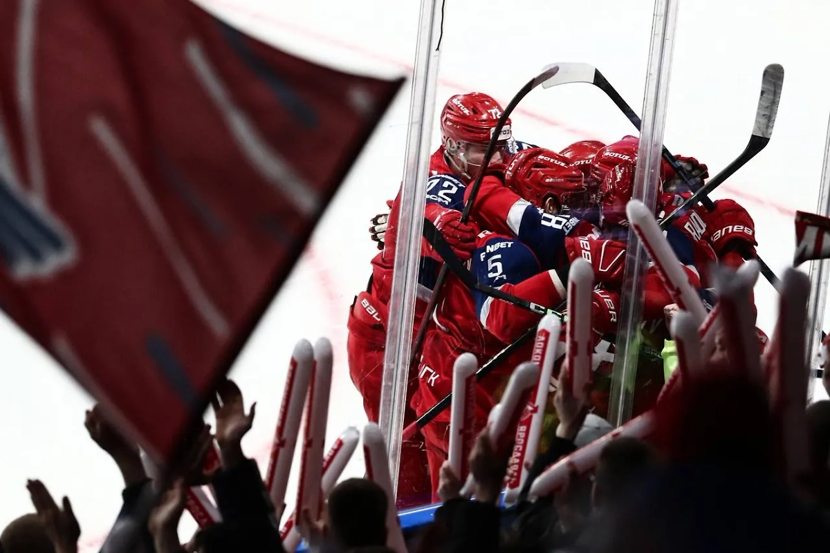 «Локомотив» вышел в полуфинал плей-офф КХЛ. Обложка © Telegram / Хоккейный клуб «Локомотив»