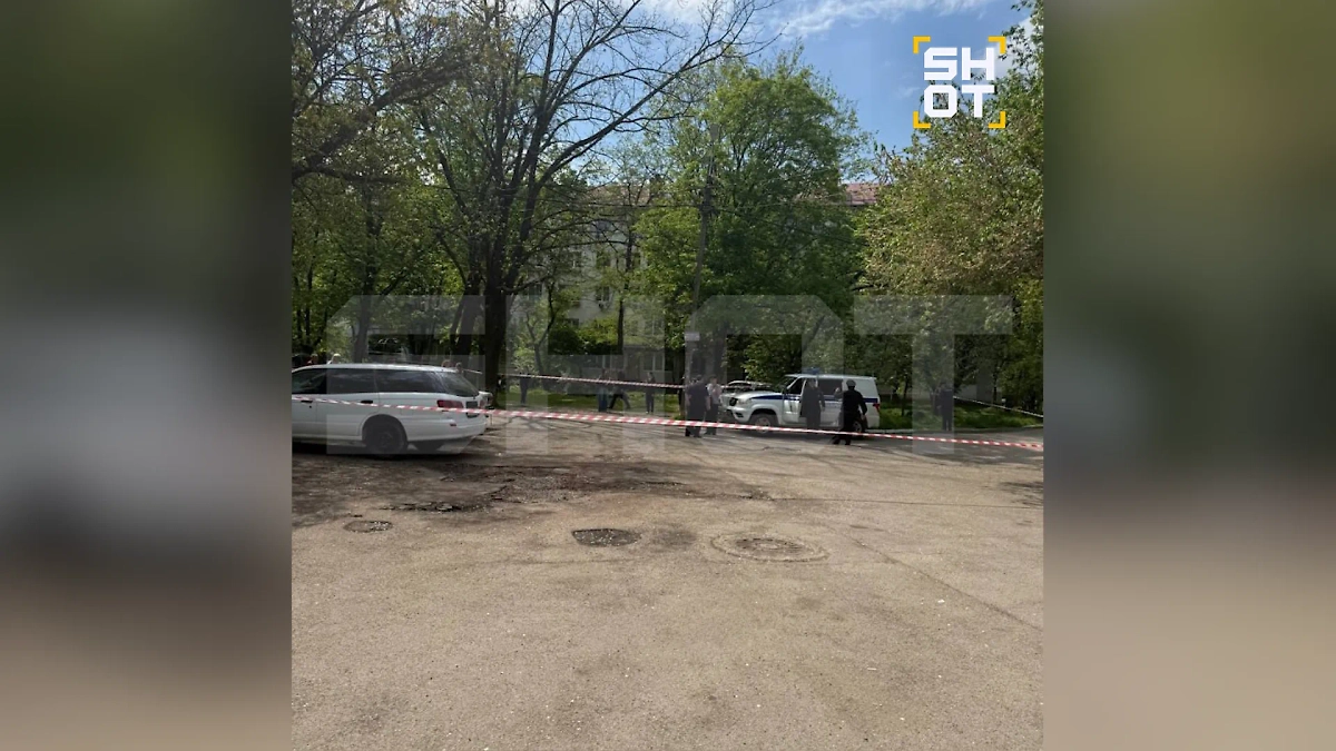 Неизвестные выстрелили несколько раз в мужчину в Краснодаре и скрылись. Фото © SHOT