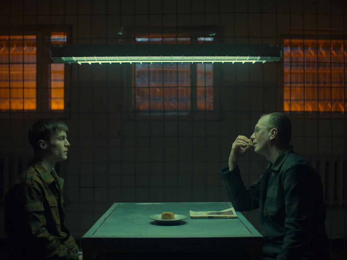 Фото © Кадр из фильма «Аутсорс», режиссёр Душан Глигоров, сценарист Анна Козлова / Kinopoisk