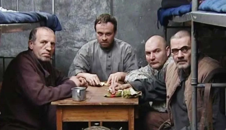 В СССР «Ворами», или законниками, называли элиту криминального мира. Фото © Кадр из фильма «Жизнь и смерть Лёньки Пантелеева», режиссёр Эрнест Ясан, сценарист Владимир Акимов / Kinopoisk