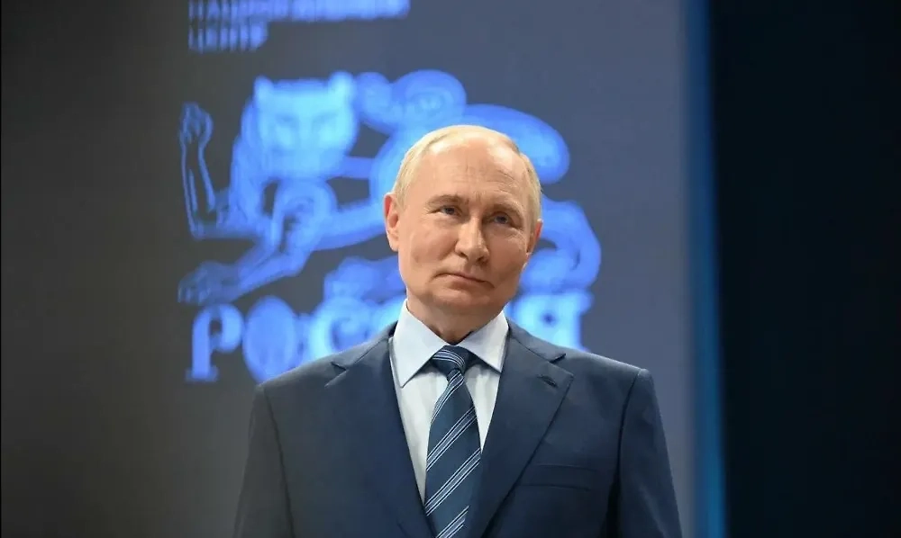 Президент Владимир Путин. Обложка © Life.ru