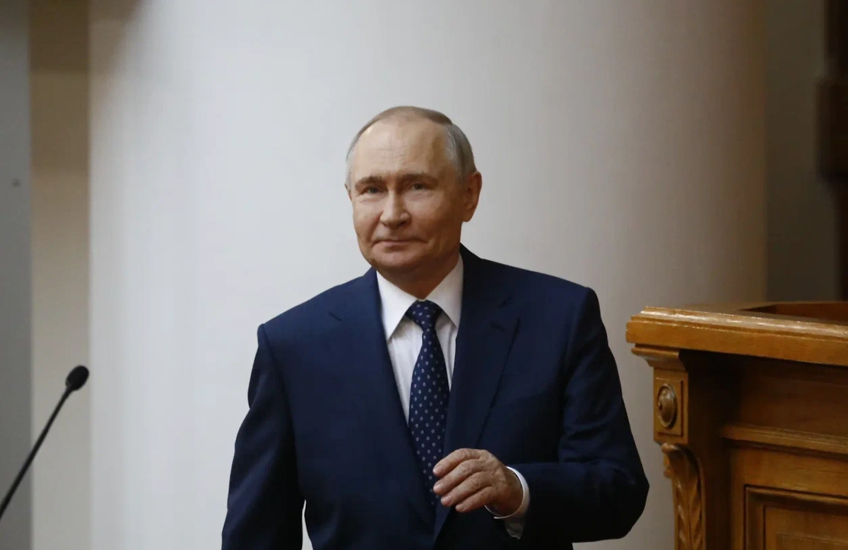 Владимир Путин. Обложка © Life.ru