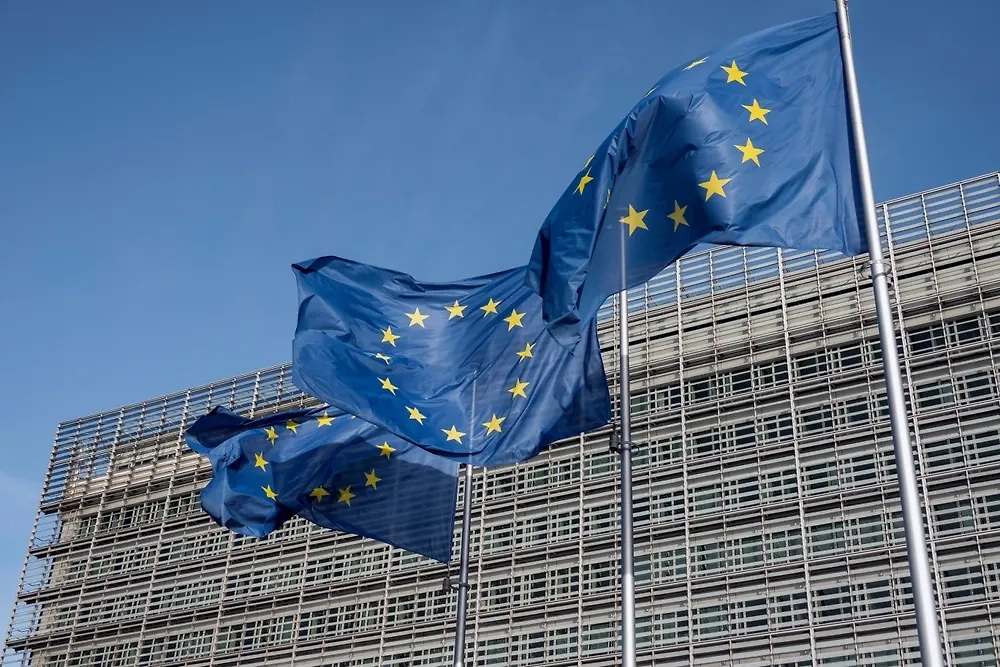 Обложка © Shutterstock / FOTODOM / CristiDumi