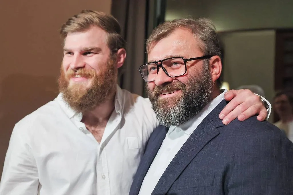 Владимир Любимцев и Михаил Пореченков. Обложка © ТАСС / Софья Сандурская