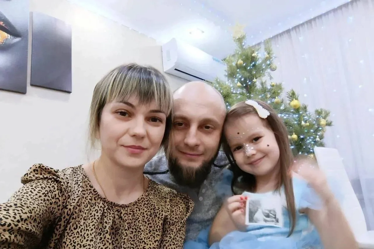 Ветеран СВО Владислав Малахов с семьёй. Фото © Предоставлено Life.ru