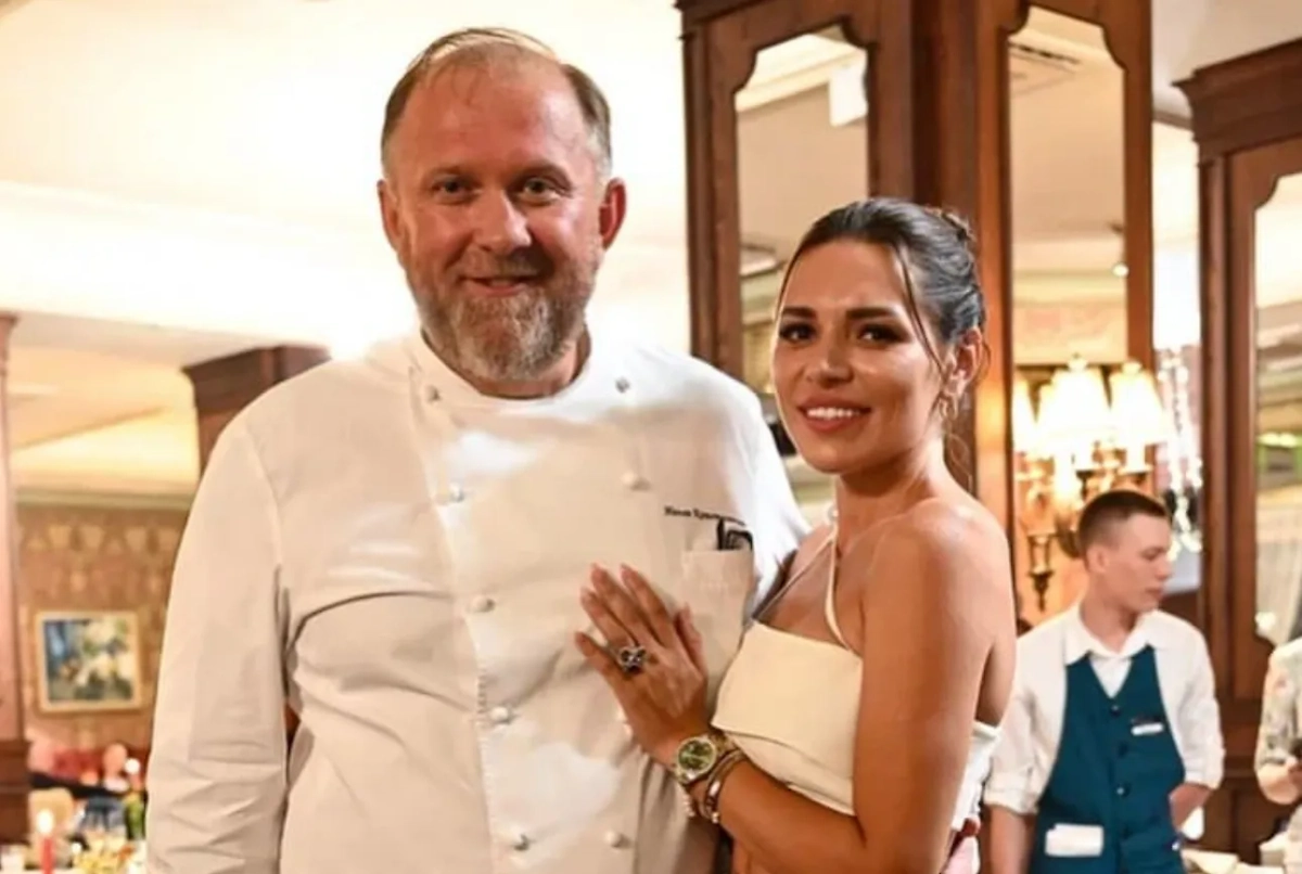 Константин Ивлев с супругой Валерией. Обложка © Instagram (признан экстремистской организацией и запрещён на территории РФ) / valeriya__ivleva