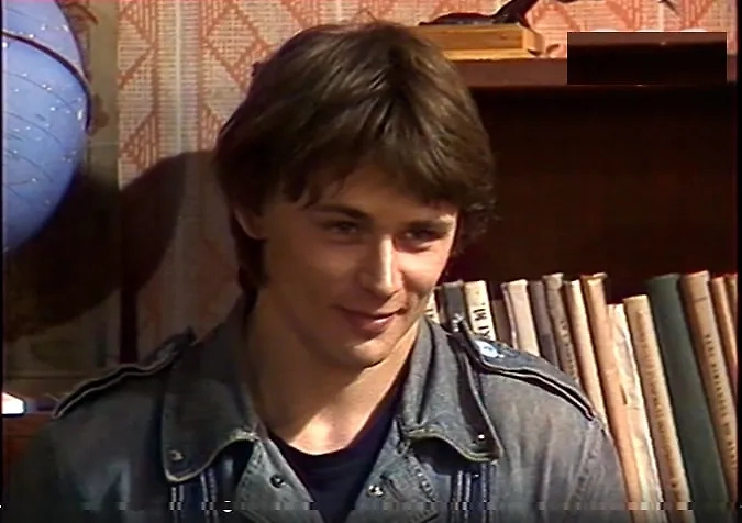 Мярт Виснапуу в молодости. Кадр из фильма «Ребята из дзюдо», 1987, реж. Иво Ээнсалу, Вирве Коппель/kino-teatr