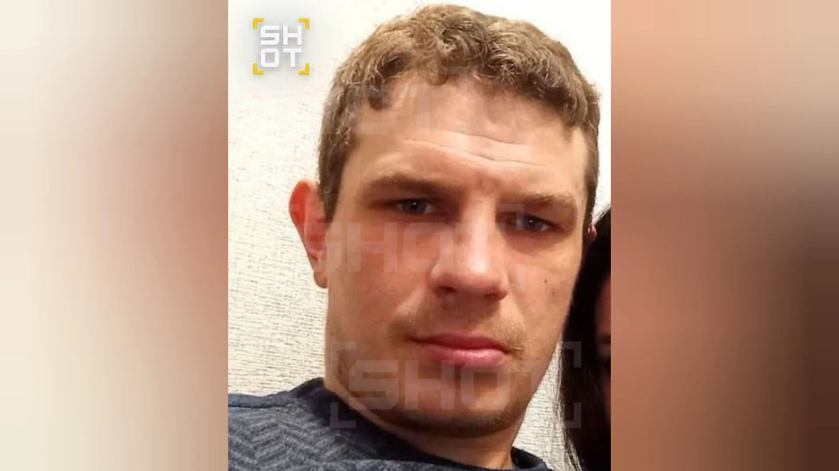 30-летний Алексей, работающий школьным охранником. Фото © SHOT