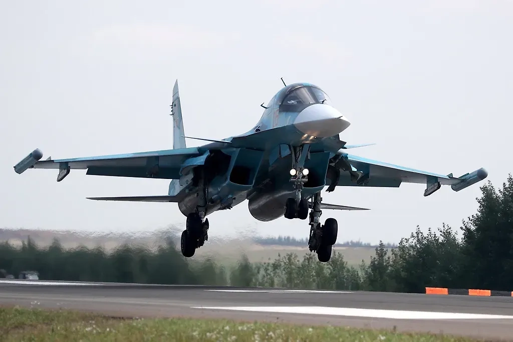 Российский Су-34. Обложка © ТАСС / Антон Новодережкин