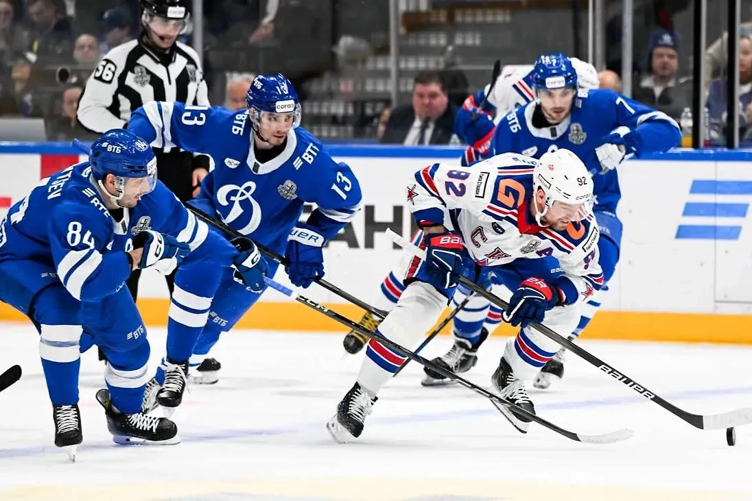 «Динамо» одержал четвёртую победу в серии. Обложка © ХК СКА