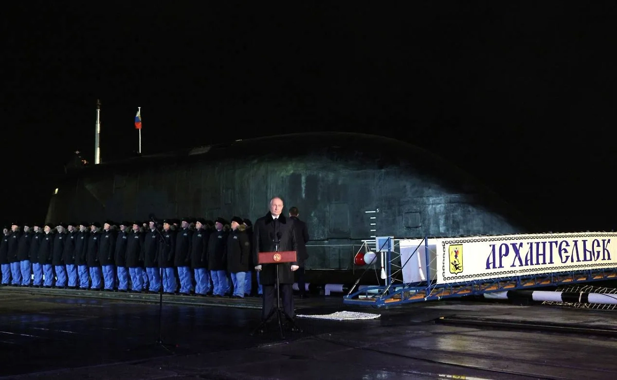 АПЛ «Пермь» с гиперзвуковой ракетой «Циркон». Обложка © Kremlin.ru