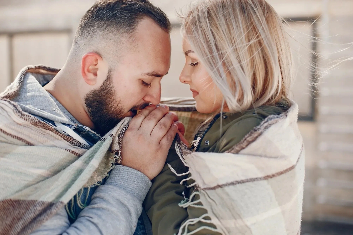 Астрологические противоположности: как знакам разных стихий наладить общение. Фото © Freepik / prostooleh