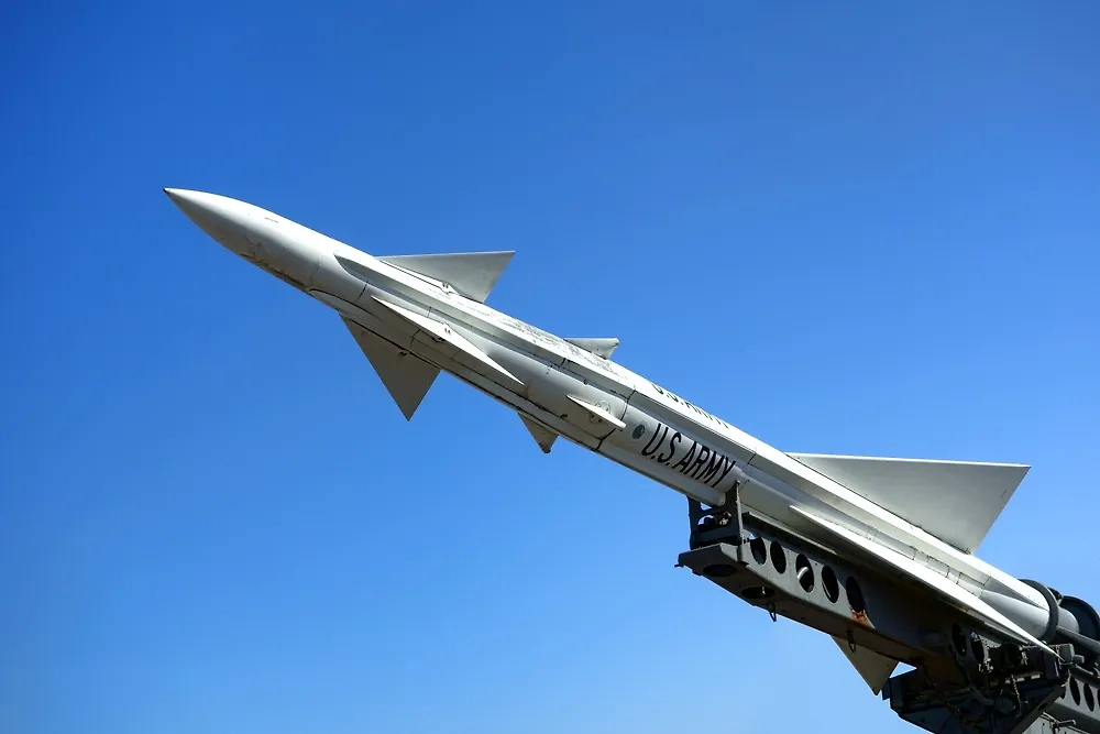 Вооружение США. Обложка © Shutterstock / FOTODOM / Olivier Le Queinec