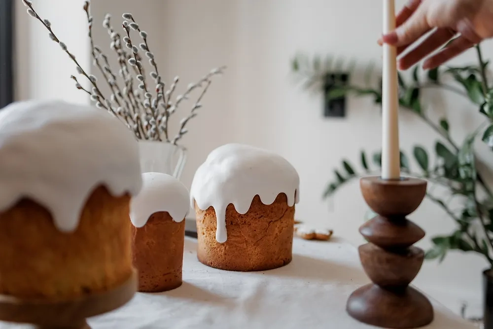 Пасхальные куличи. Обложка © Shutterstock / FOTODOM / Anna Nass