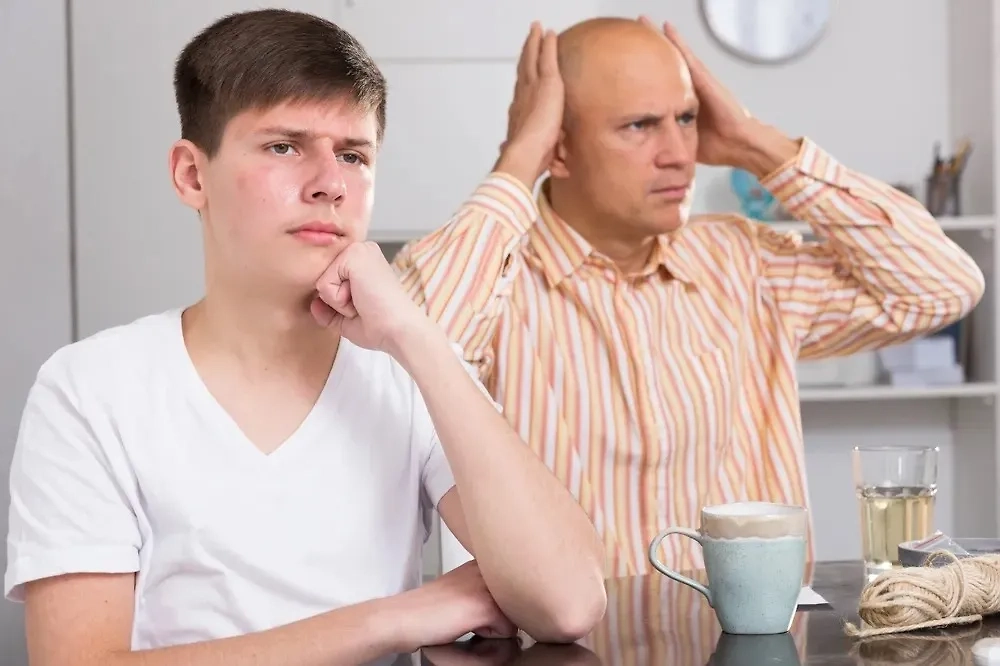 Устаревшие русские слова, которые превратят вас в мем про бумера. Фото © Shutterstock / FOTODOM / BearFotos