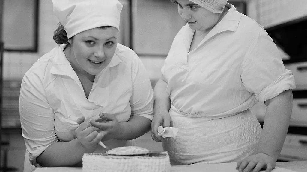 История советского торта «Татарстан»: почему за ним стояли в очередях во времена СССР? Фото © ТАСС / Александр Сенцов