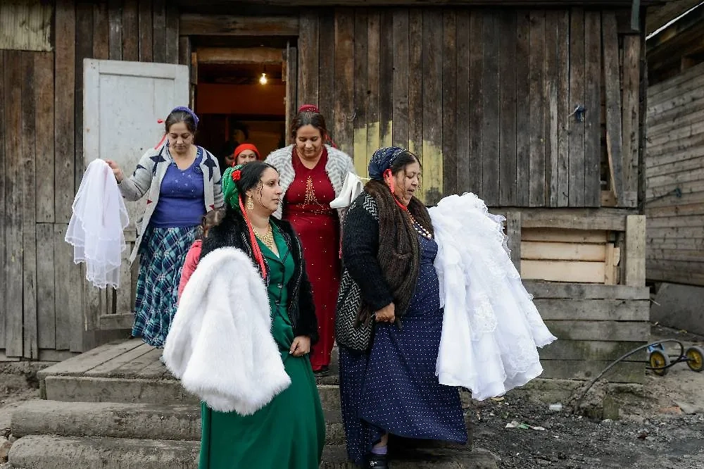 Почему беременным цыганкам нельзя носить обувь? Фото © ТАСС / Сергей Ермохин